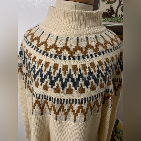 J.Crew Cream Fair Isle Mockneck Pullover Lambs Wool Cozy Sweater - Picture 7 of 10
